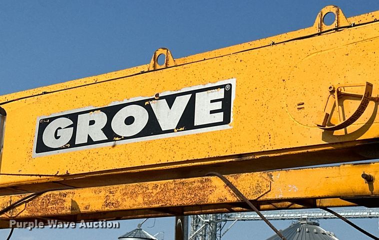 image for item LR9424 1971 Grove TM600 crane