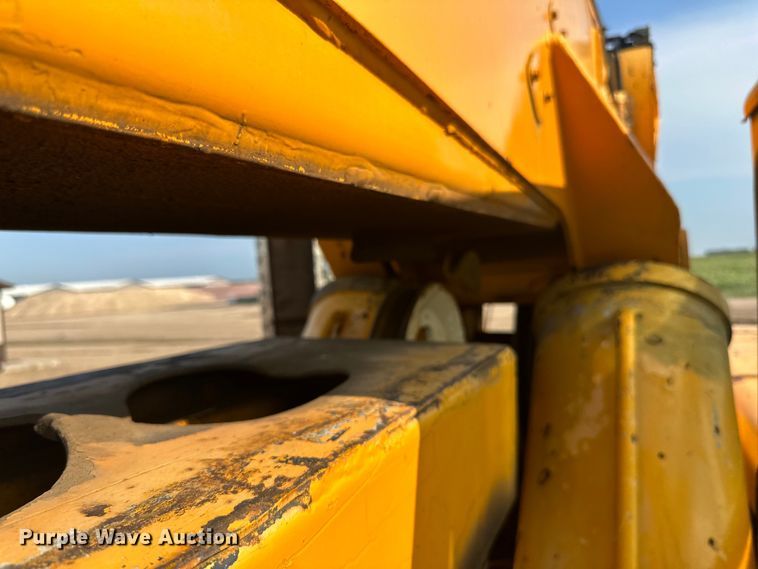 image for item LR9424 1971 Grove TM600 crane