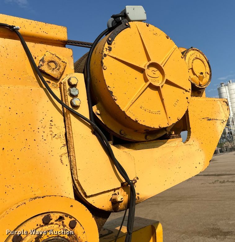 image for item LR9424 1971 Grove TM600 crane