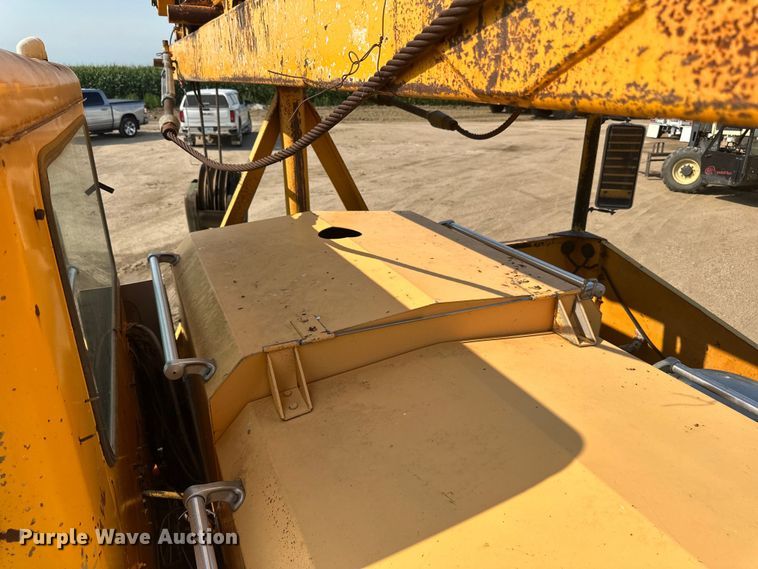 image for item LR9424 1971 Grove TM600 crane