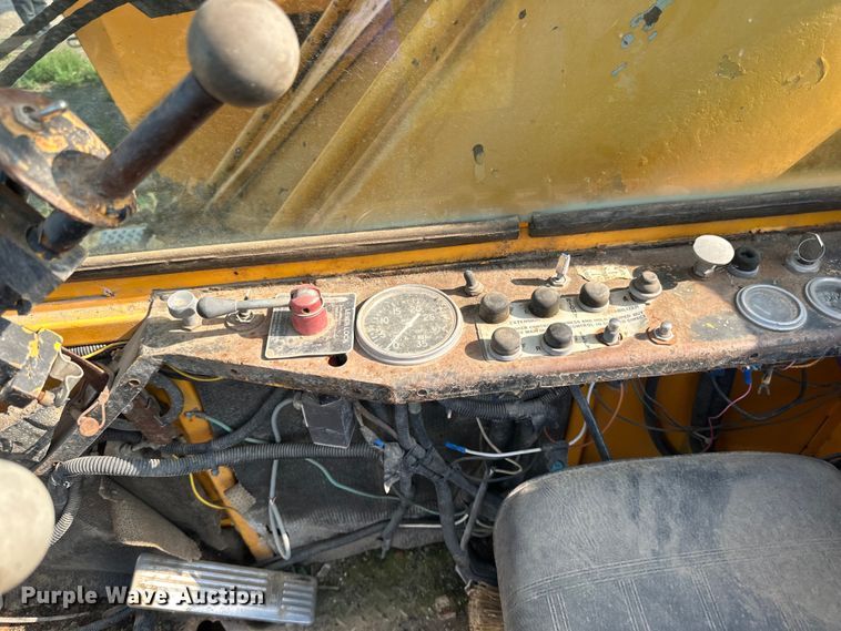image for item LR9424 1971 Grove TM600 crane