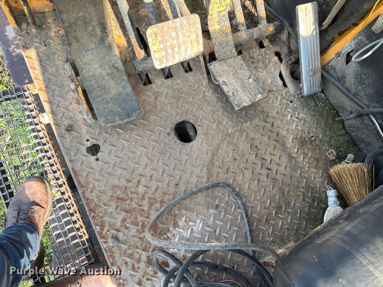 image for item LR9424 1971 Grove TM600 crane