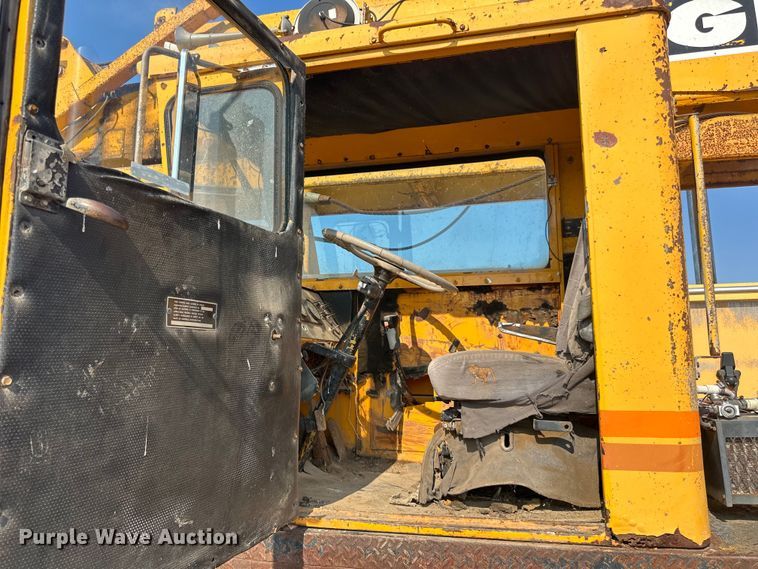 image for item LR9424 1971 Grove TM600 crane