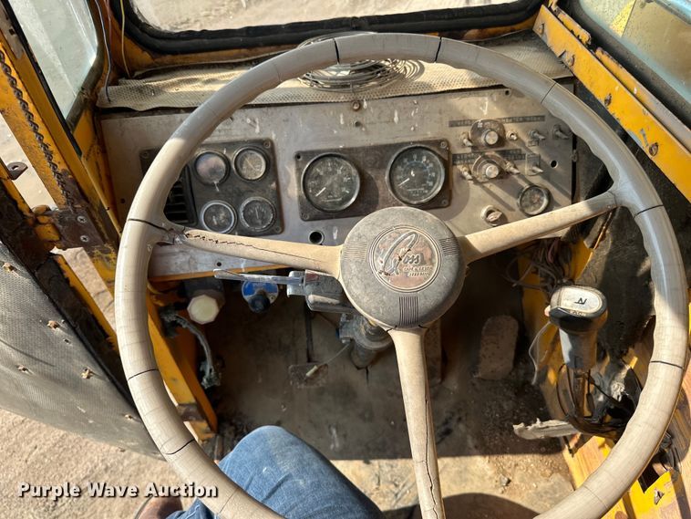 image for item LR9424 1971 Grove TM600 crane