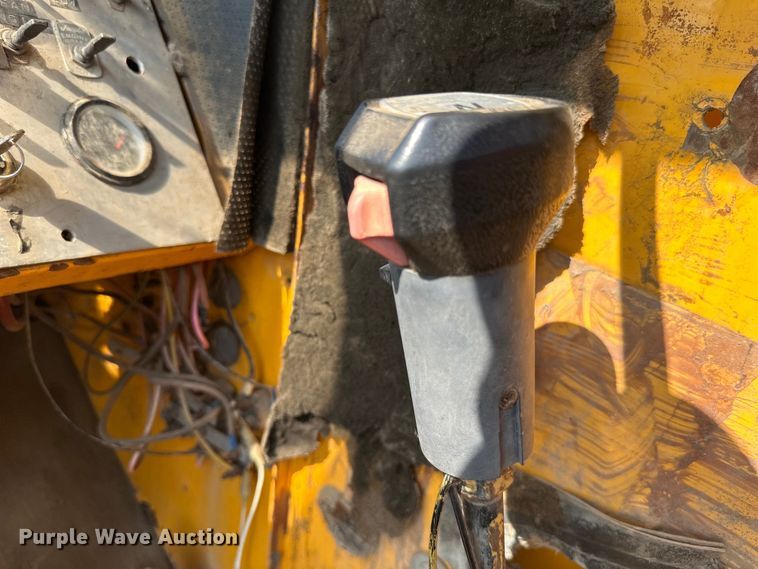 image for item LR9424 1971 Grove TM600 crane