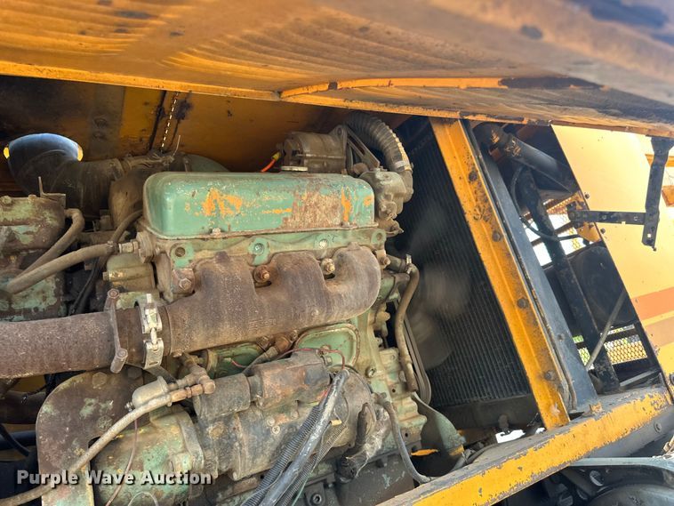 image for item LR9424 1971 Grove TM600 crane