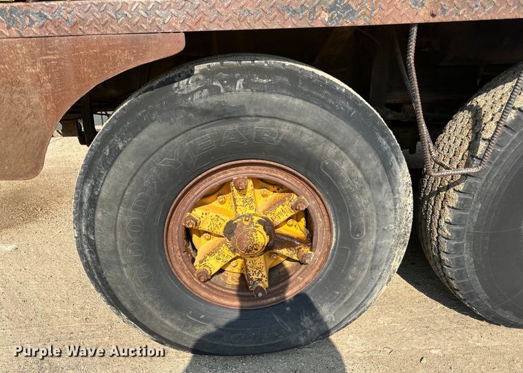 image for item LR9424 1971 Grove TM600 crane