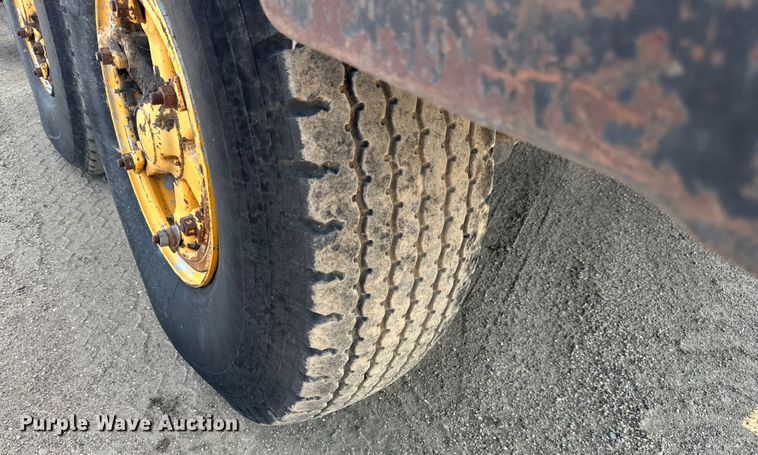 image for item LR9424 1971 Grove TM600 crane