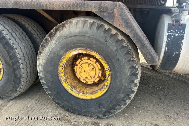 image for item LR9424 1971 Grove TM600 crane