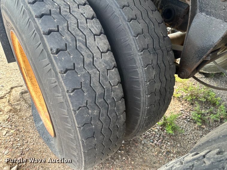 image for item LR9424 1971 Grove TM600 crane