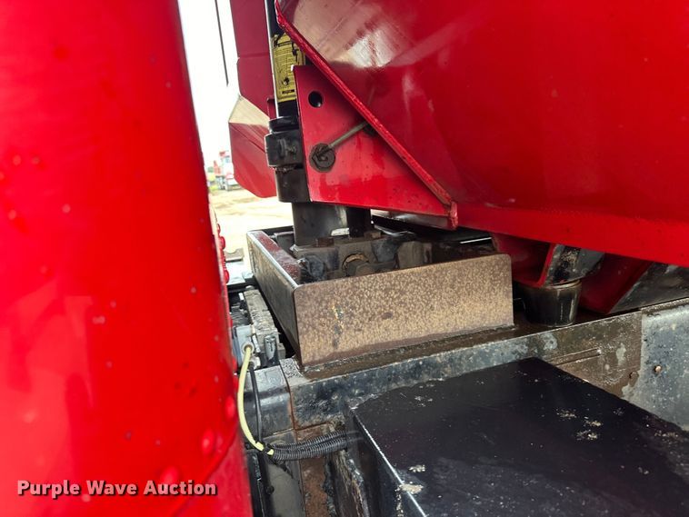 image for item LR9426 1997 Freightliner FL112SD dump truck