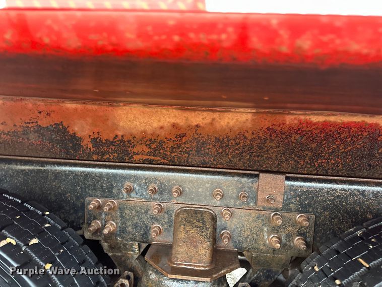 image for item LR9426 1997 Freightliner FL112SD dump truck