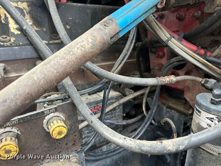 image for item LR9426 1997 Freightliner FL112SD dump truck