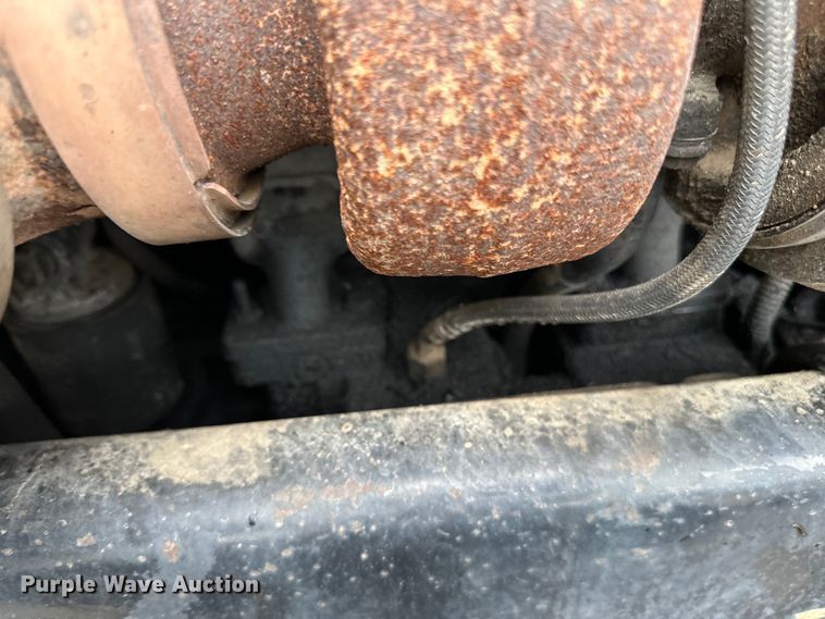 image for item LR9426 1997 Freightliner FL112SD dump truck