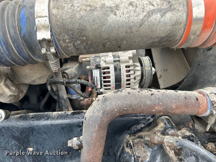 image for item LR9426 1997 Freightliner FL112SD dump truck