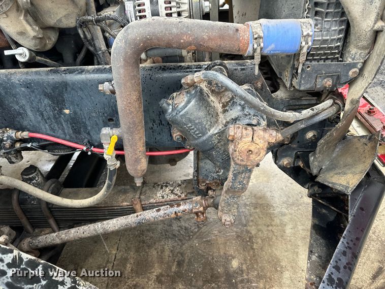 image for item LR9426 1997 Freightliner FL112SD dump truck