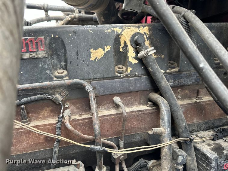 image for item LR9426 1997 Freightliner FL112SD dump truck