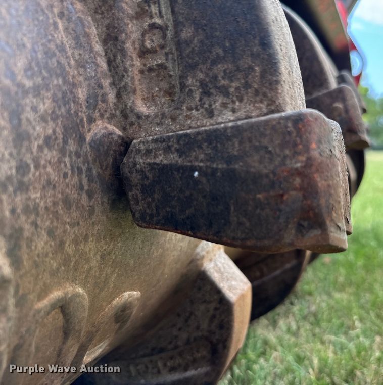 image for item NQ9712 2017 Fecon FTX 128R mulcher