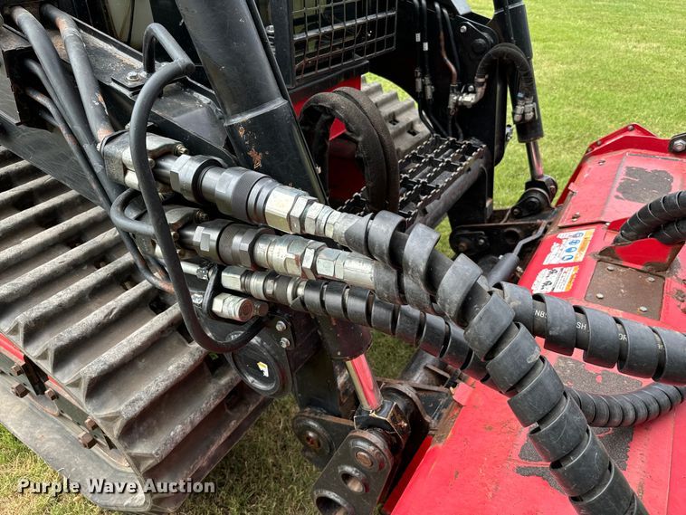 image for item NQ9712 2017 Fecon FTX 128R mulcher