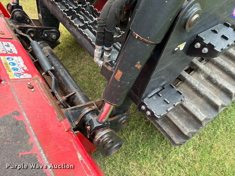 image for item NQ9712 2017 Fecon FTX 128R mulcher