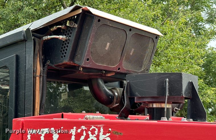 image for item NQ9712 2017 Fecon FTX 128R mulcher