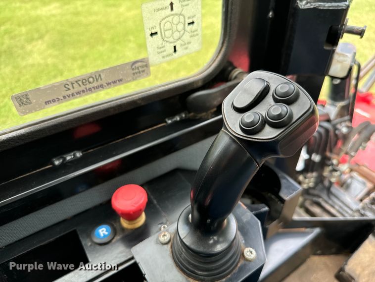 image for item NQ9712 2017 Fecon FTX 128R mulcher