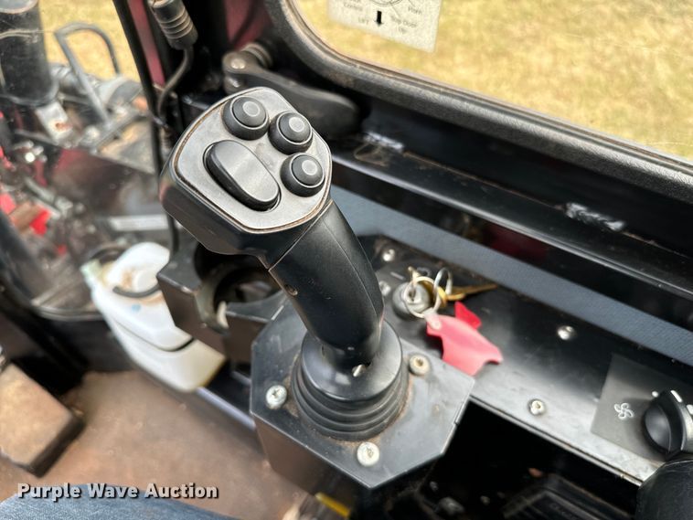 image for item NQ9712 2017 Fecon FTX 128R mulcher