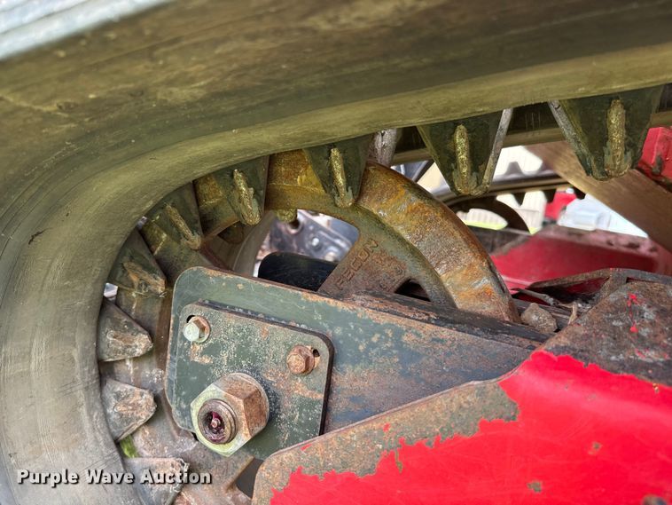 image for item NQ9712 2017 Fecon FTX 128R mulcher