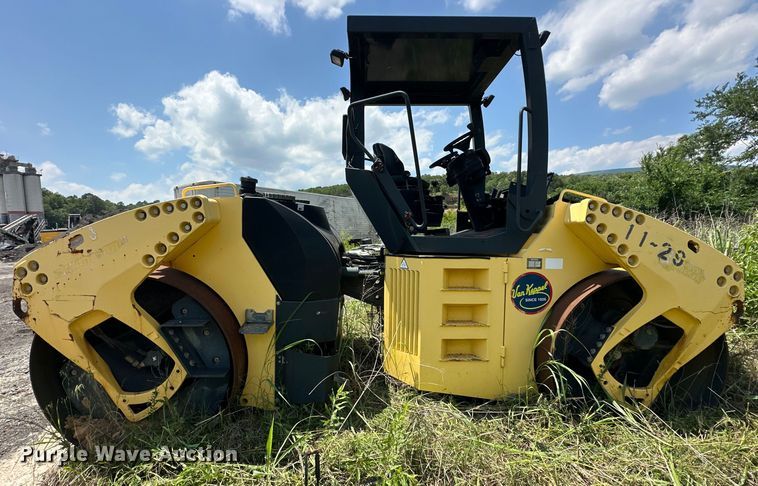 image for item NR9927 2006 Bomag BW190 AD-4 double drum vibratory roller