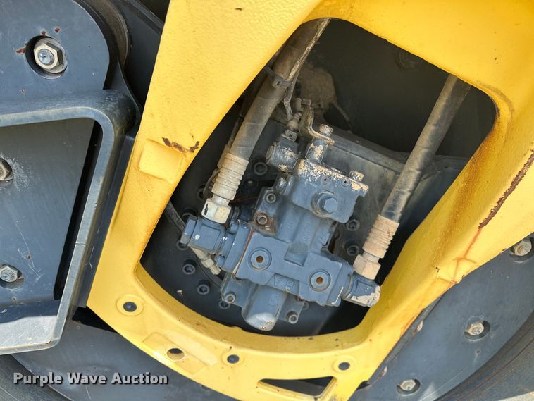 image for item NR9927 2006 Bomag BW190 AD-4 double drum vibratory roller