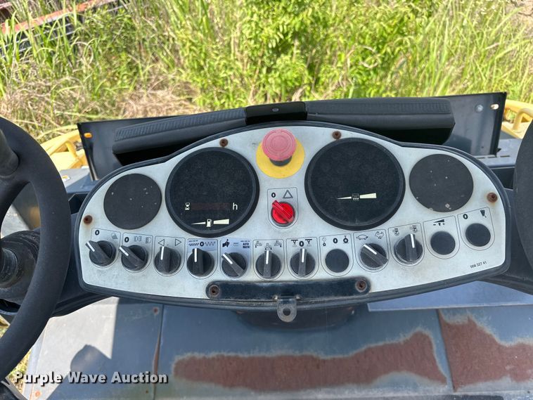 image for item NR9927 2006 Bomag BW190 AD-4 double drum vibratory roller