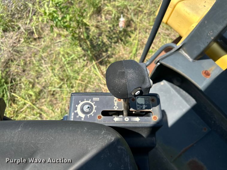 image for item NR9927 2006 Bomag BW190 AD-4 double drum vibratory roller