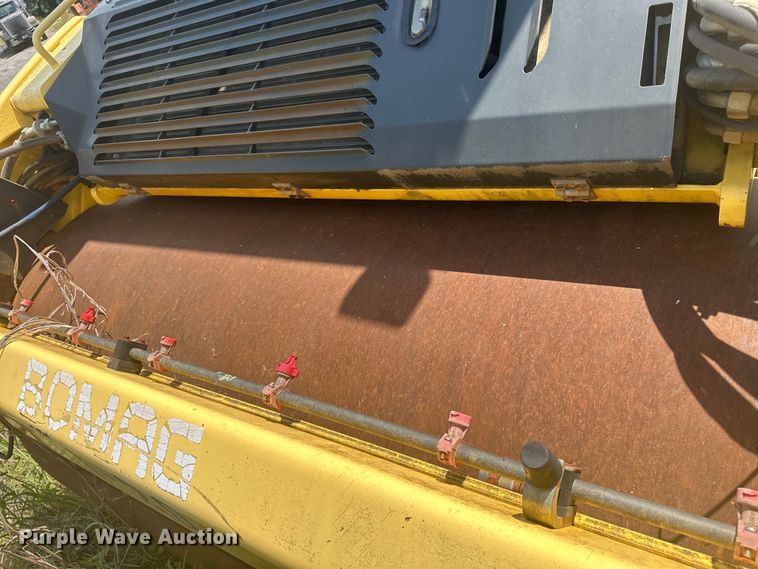 image for item NR9927 2006 Bomag BW190 AD-4 double drum vibratory roller