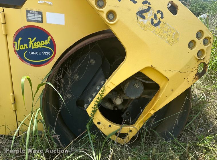 image for item NR9927 2006 Bomag BW190 AD-4 double drum vibratory roller