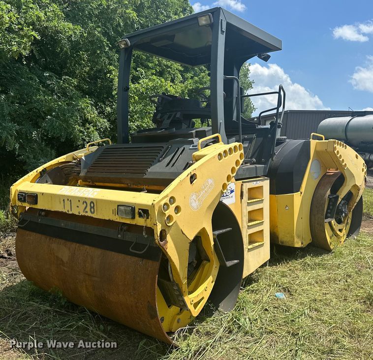 image for item NR9928 2005 Bomag BW190 AD-4 double drum vibratory roller