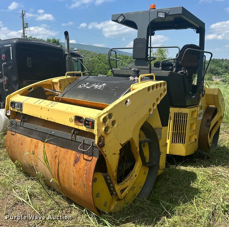 image for item NR9928 2005 Bomag BW190 AD-4 double drum vibratory roller