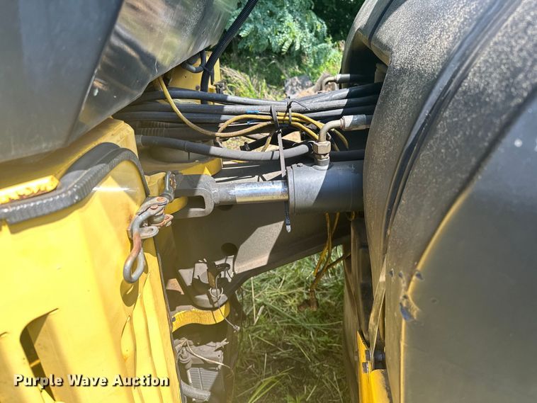 image for item NR9928 2005 Bomag BW190 AD-4 double drum vibratory roller