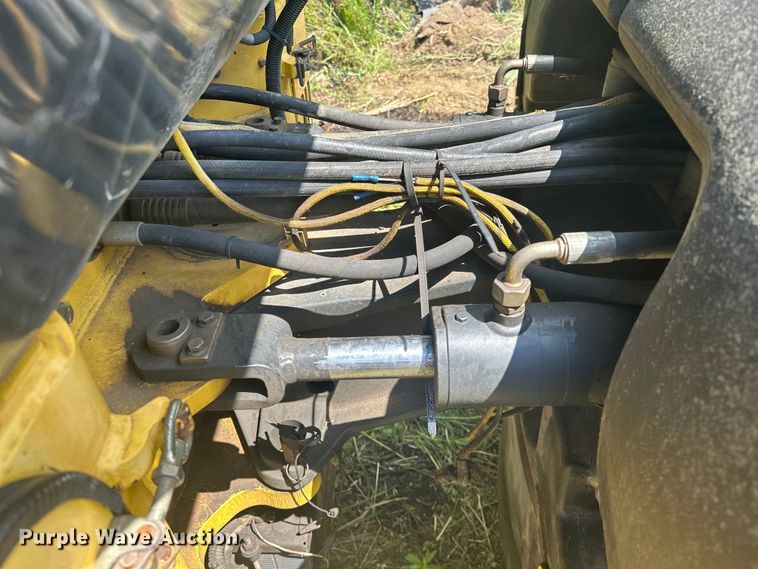 image for item NR9928 2005 Bomag BW190 AD-4 double drum vibratory roller