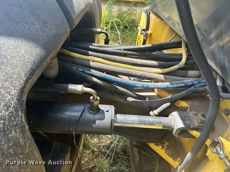 image for item NR9928 2005 Bomag BW190 AD-4 double drum vibratory roller