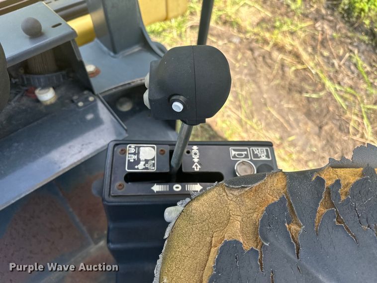 image for item NR9928 2005 Bomag BW190 AD-4 double drum vibratory roller