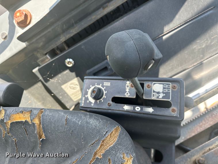 image for item NR9928 2005 Bomag BW190 AD-4 double drum vibratory roller