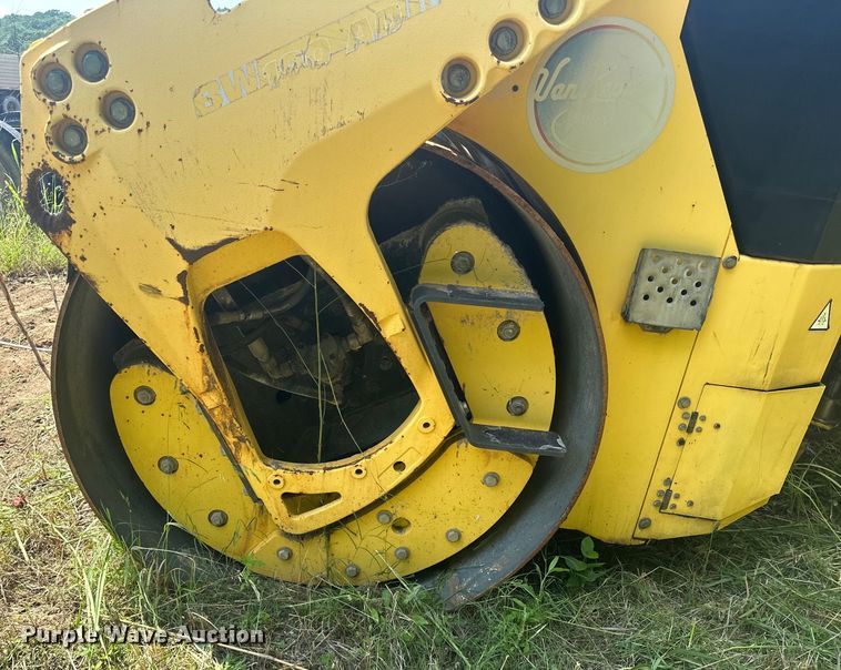 image for item NR9928 2005 Bomag BW190 AD-4 double drum vibratory roller
