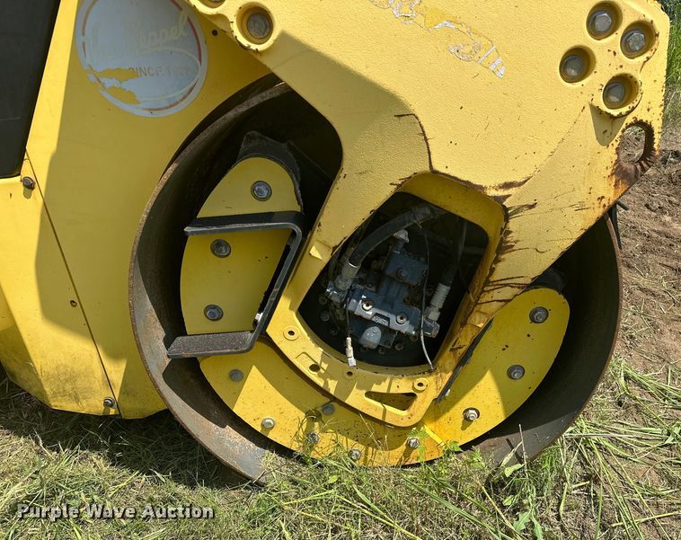 image for item NR9928 2005 Bomag BW190 AD-4 double drum vibratory roller