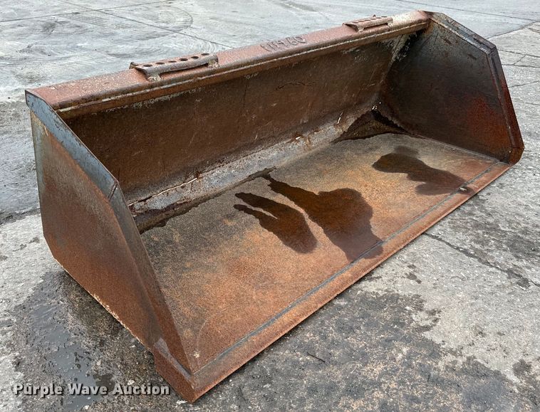 image for item NU9495 Melroe skid steer bucket