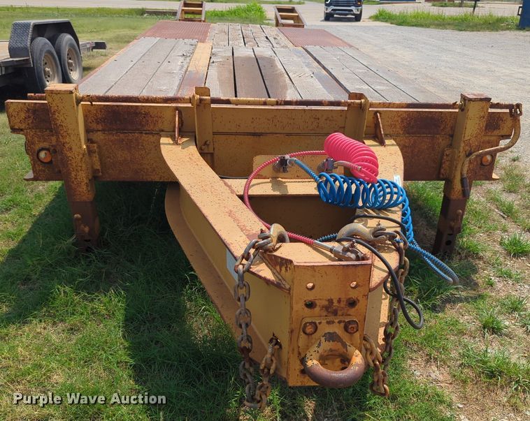 image for item NW9602 2004 Belshe flatbed trailer