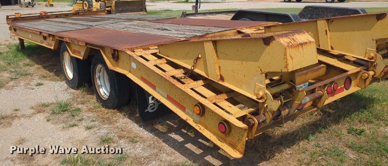 image for item NW9602 2004 Belshe flatbed trailer