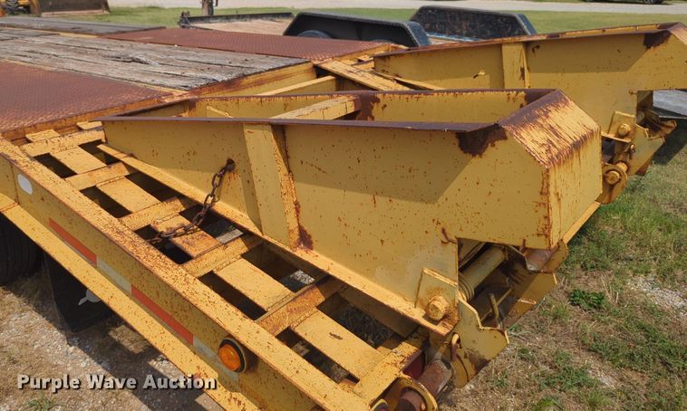 image for item NW9602 2004 Belshe flatbed trailer