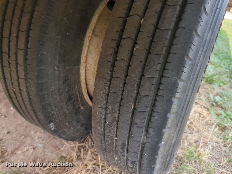 image for item NW9602 2004 Belshe flatbed trailer