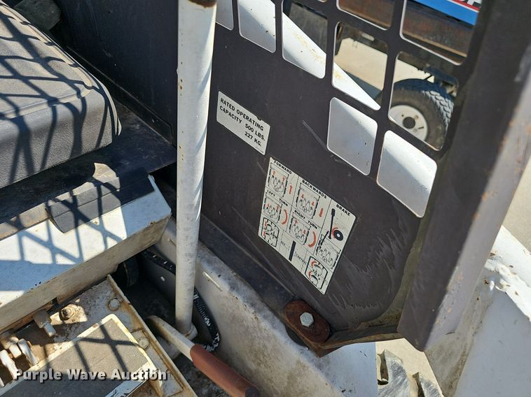 image for item NX9015 1980 Bobcat 310 skid steer loader