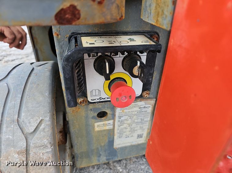 image for item NX9034 2023 Skyjack SJ3219E scissor lift